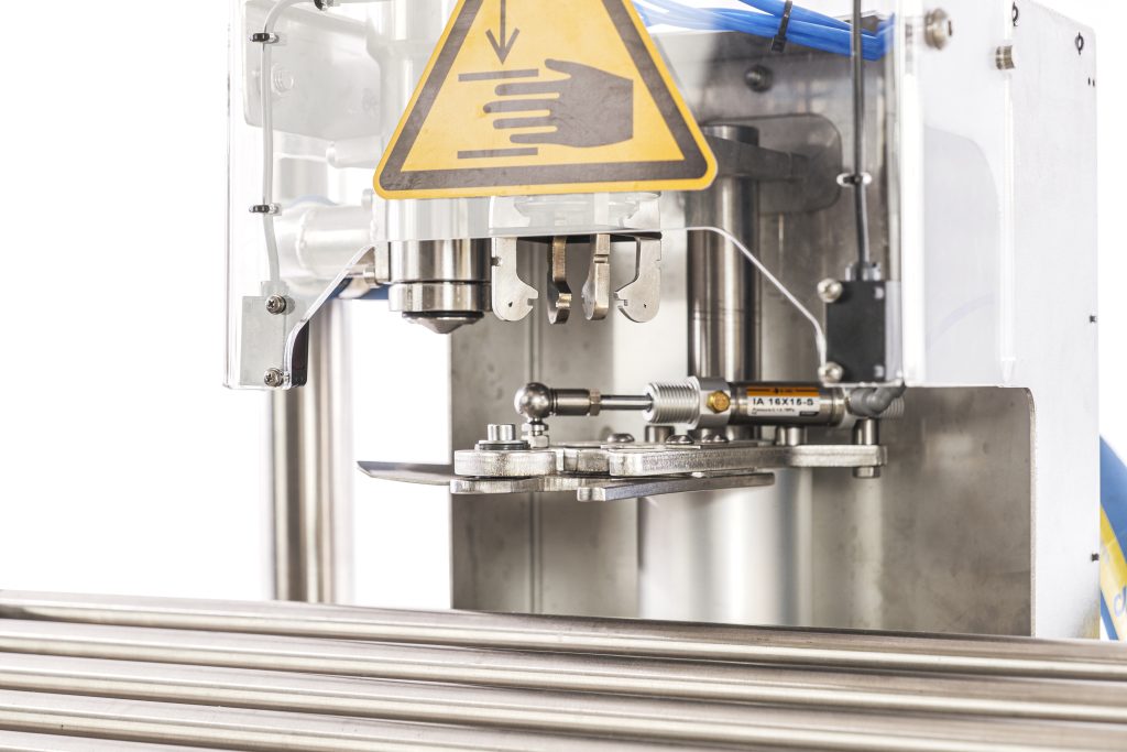 profruit automatic bag in box and stand up pouch filler autoflow