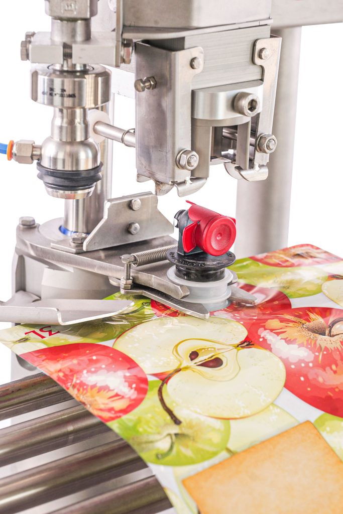 profruit semi automatic bag in box and stand up pouch filler semiflow